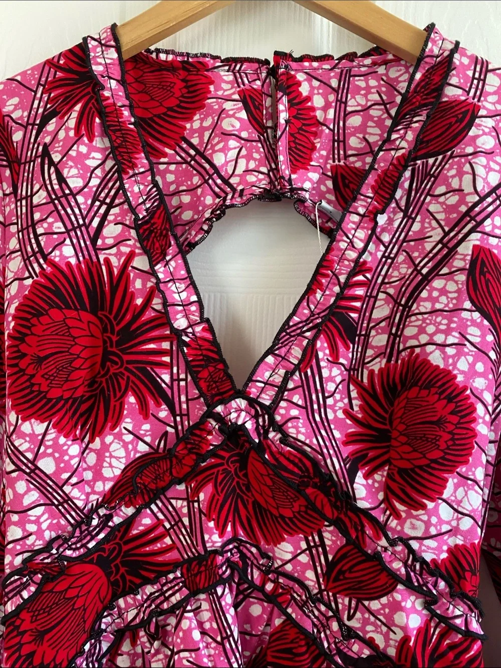 Kawesii Pink & Red Floral Tiered Dress - Picture 3 of 13